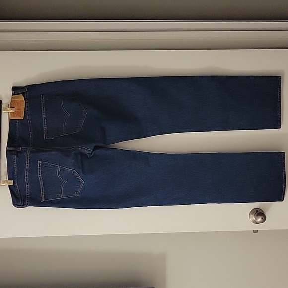 Men - Picture 3 of 4